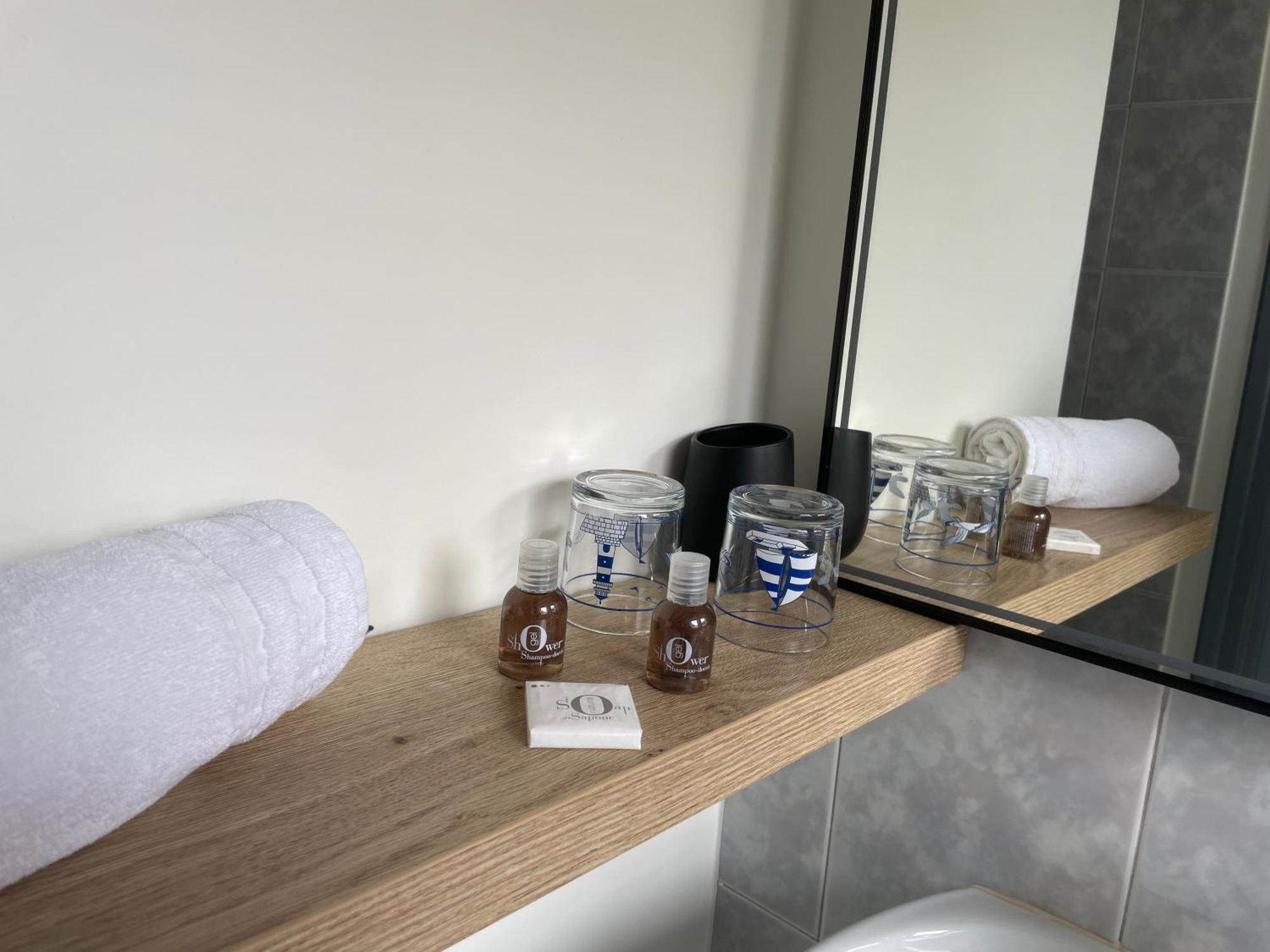 Hotel Aux Tamaris Sauzon Ngoại thất bức ảnh